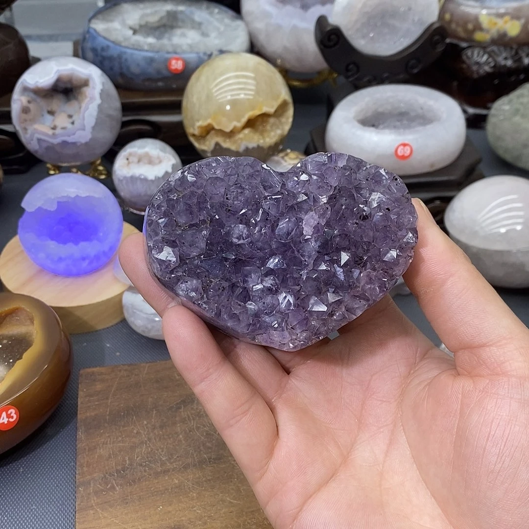 紫晶未镶嵌摆件爱心