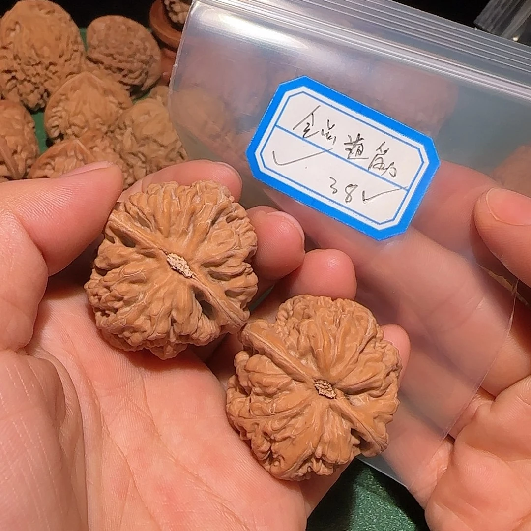 文玩核桃把件飞飞飞飞分