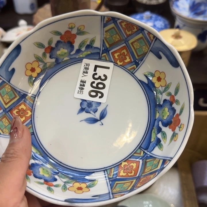 瓷片七****愁哈哈哈哈哈哈姐