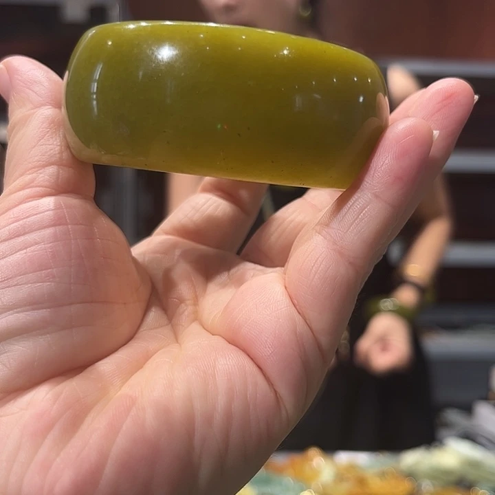 岫玉未镶嵌毛衣链