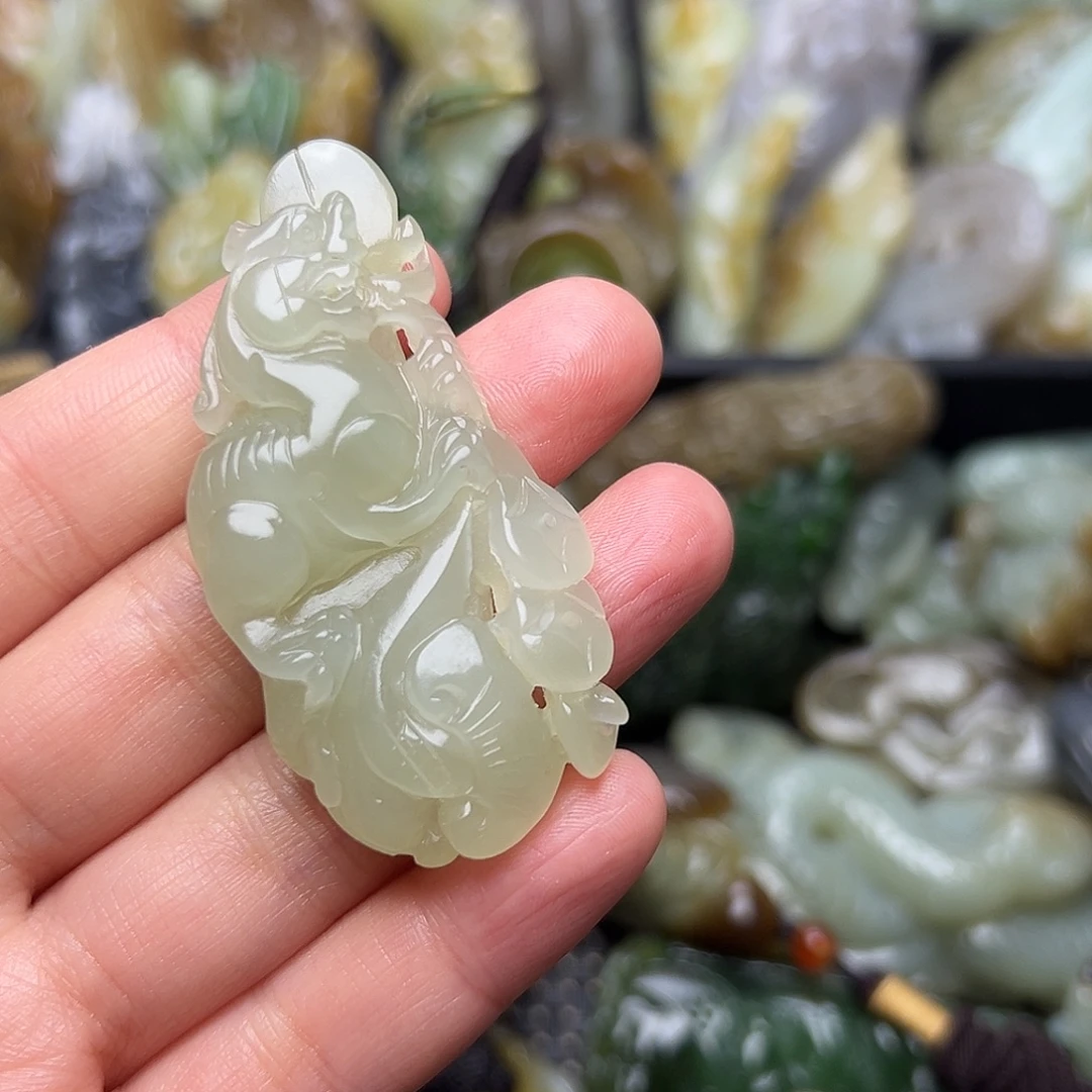 和田玉未镶嵌挂件