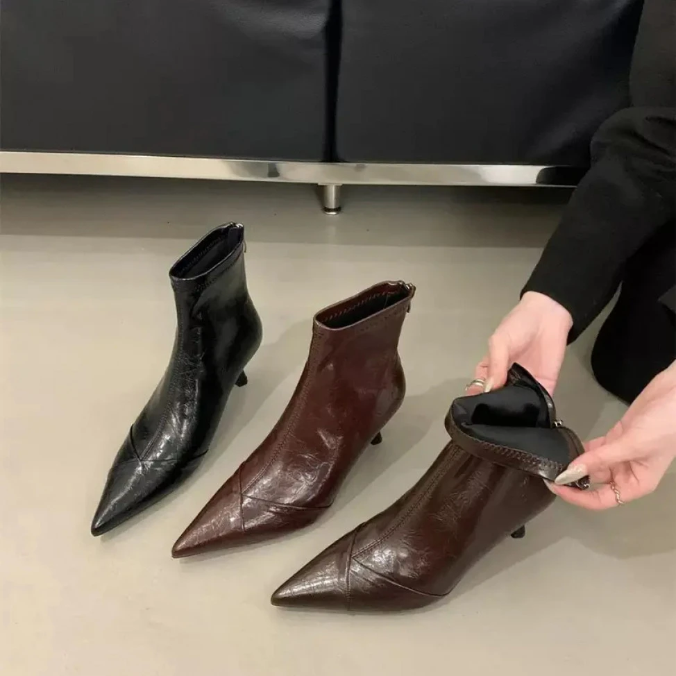 高跟小众黑色短靴女鞋2025秋冬新款细跟不累脚尖头百搭瘦瘦靴女