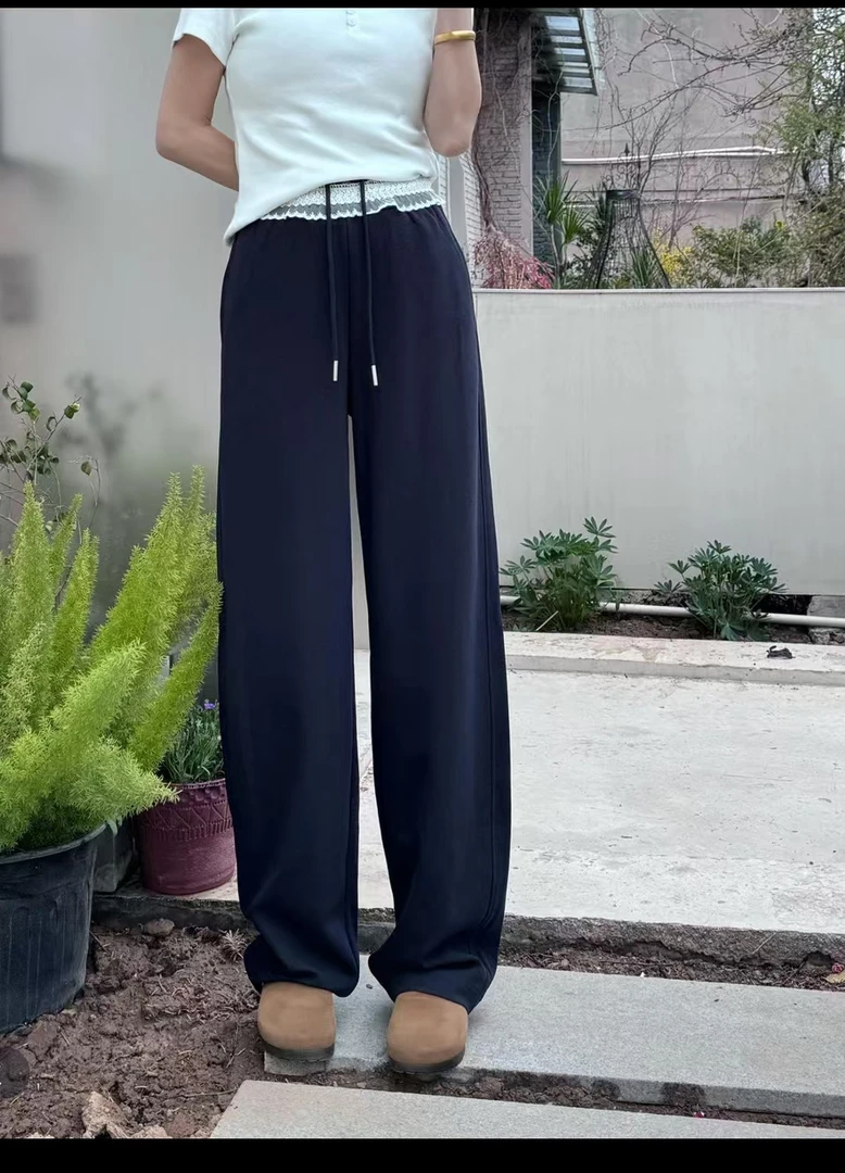 蕾丝拼接时尚减龄卫裤