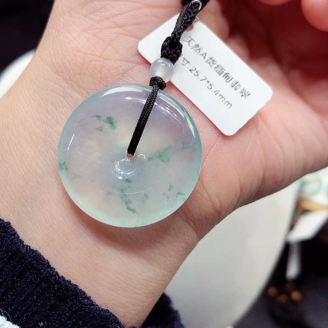 翡翠未镶嵌颈饰编号76，25.7/5.4