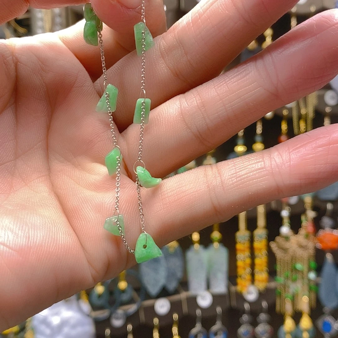 未镶嵌翡翠耳饰翡翠