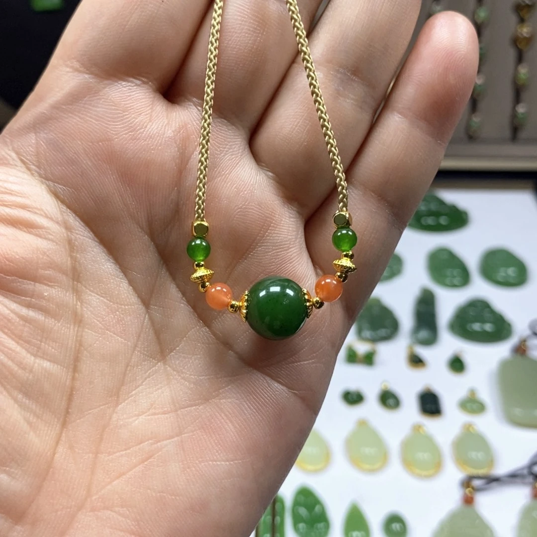 项链未镶嵌和田玉（碧玉）