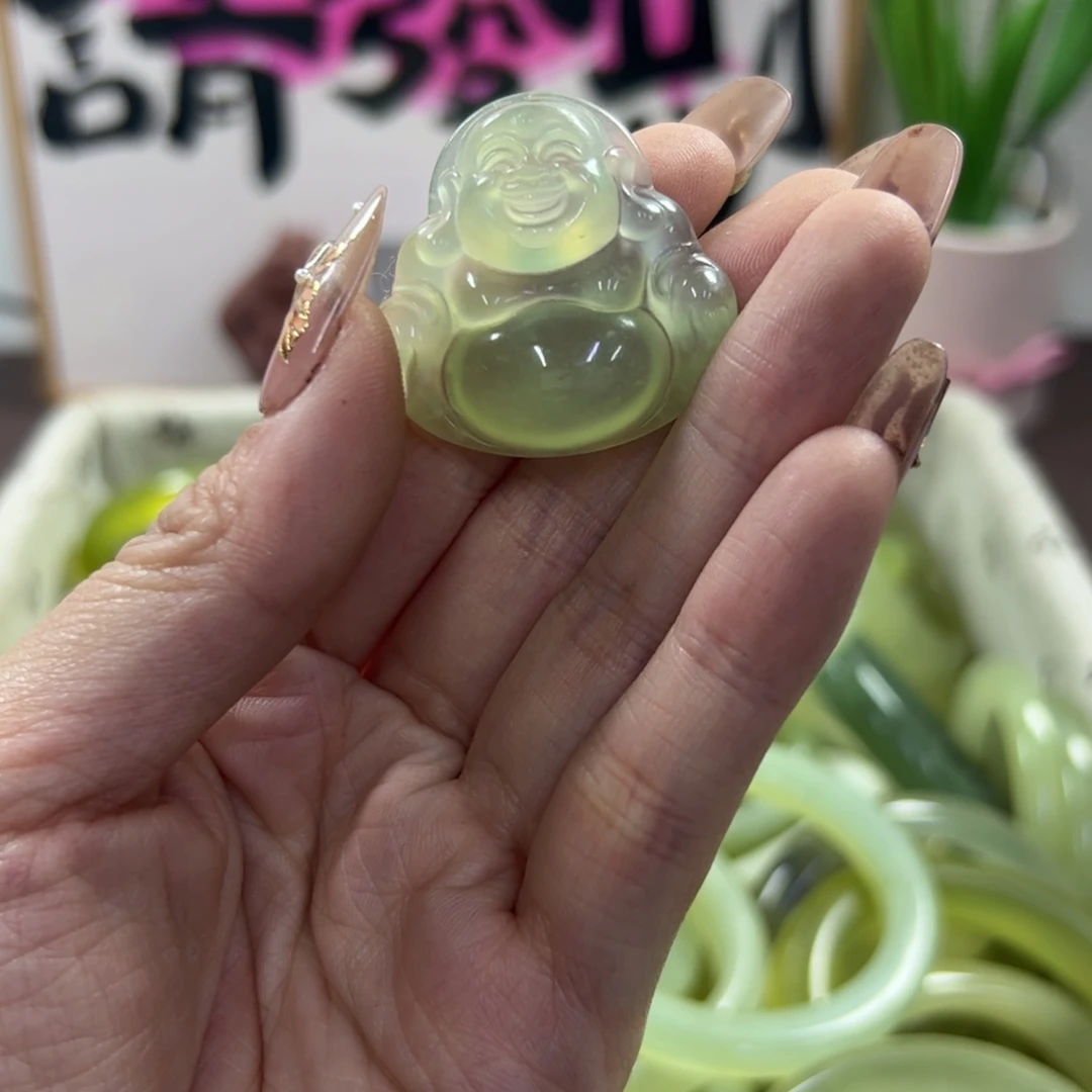 蛇纹石玉手镯未镶嵌400