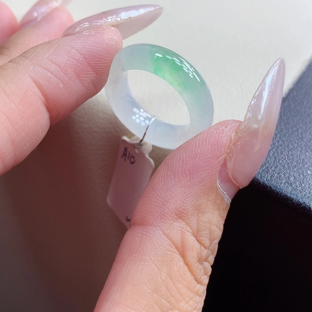 翡翠未镶嵌戒指12号