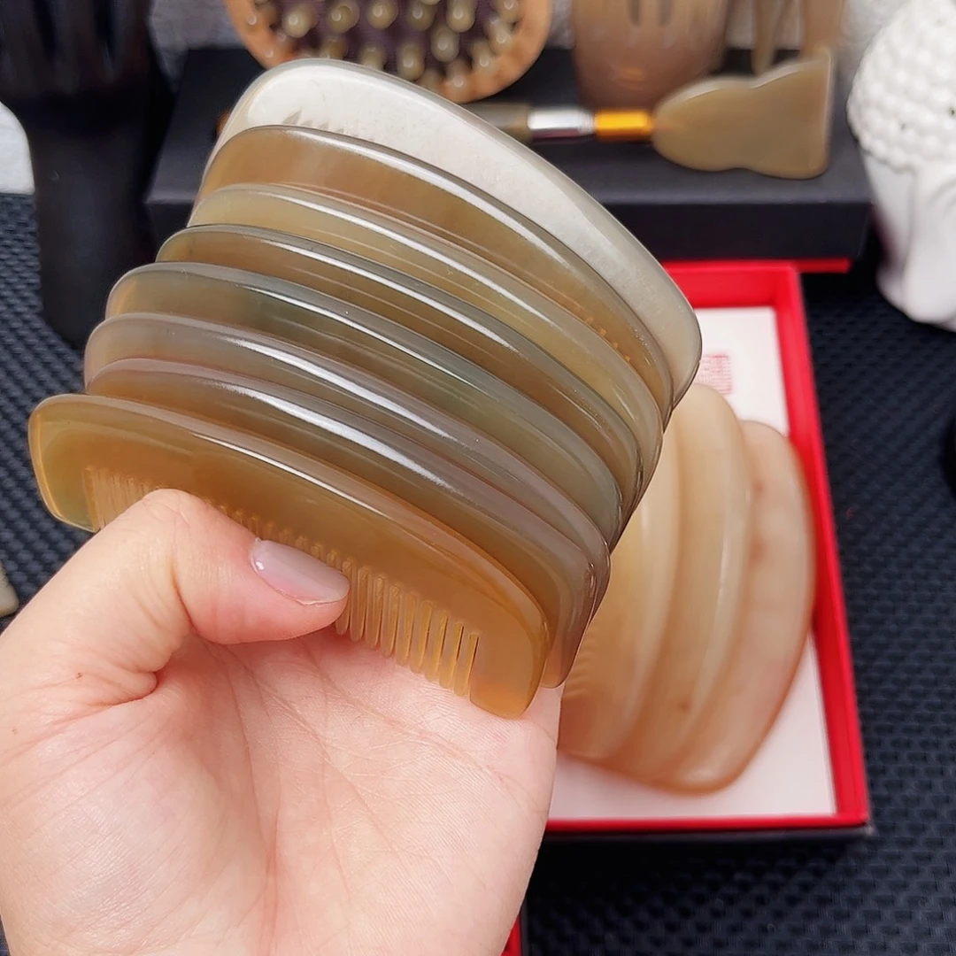 手工制作纯牛角梳子