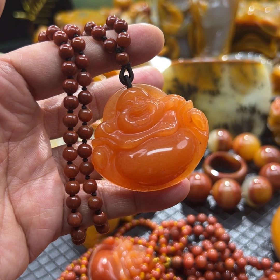 石英质玉未镶嵌颈饰