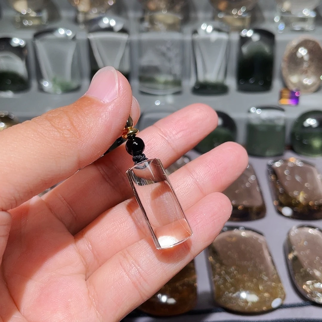 水晶未镶嵌颈饰挂件