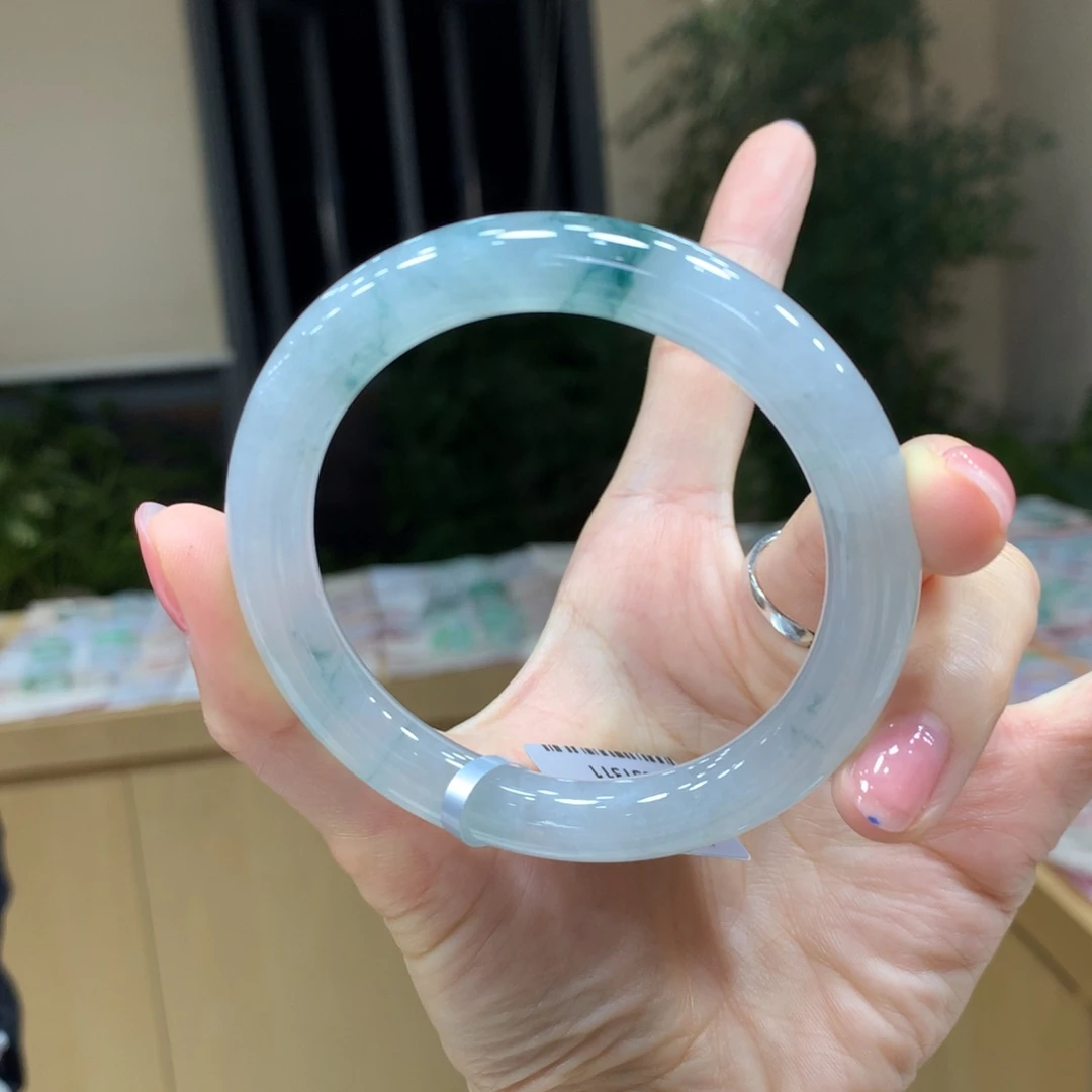 未镶嵌手镯翡翠不退不换