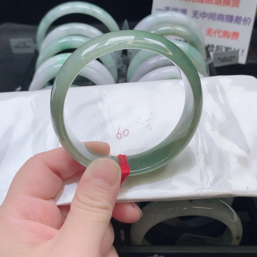 翡翠未镶嵌手镯515