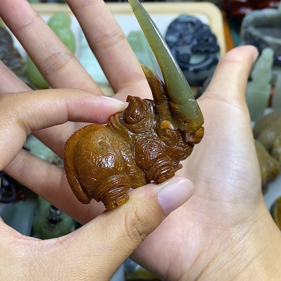 颈饰未镶嵌和田玉东**败