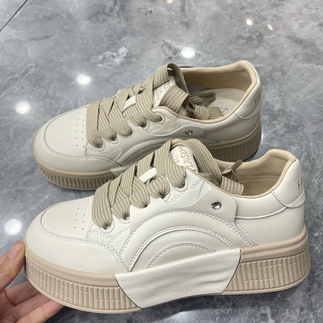 1720真皮两色休闲防滑板鞋