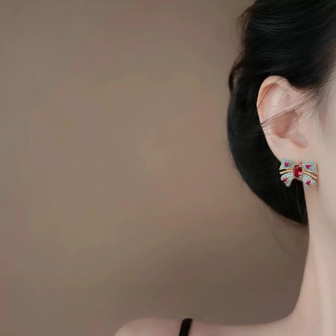 ZL银针人工锆石椭圆形蝴蝶结耳环轻奢高级感耳钉精致简约时尚百搭