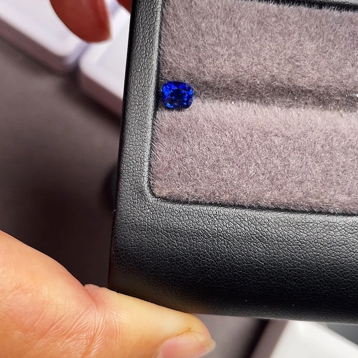 蓝宝石裸石1.12ct无烧皇家蓝蓝宝石