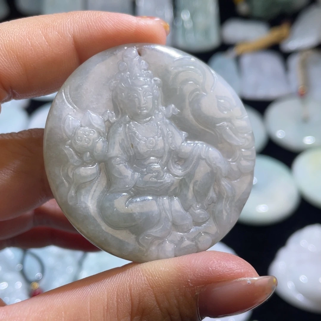 翡翠未镶嵌颈饰普贤，包容