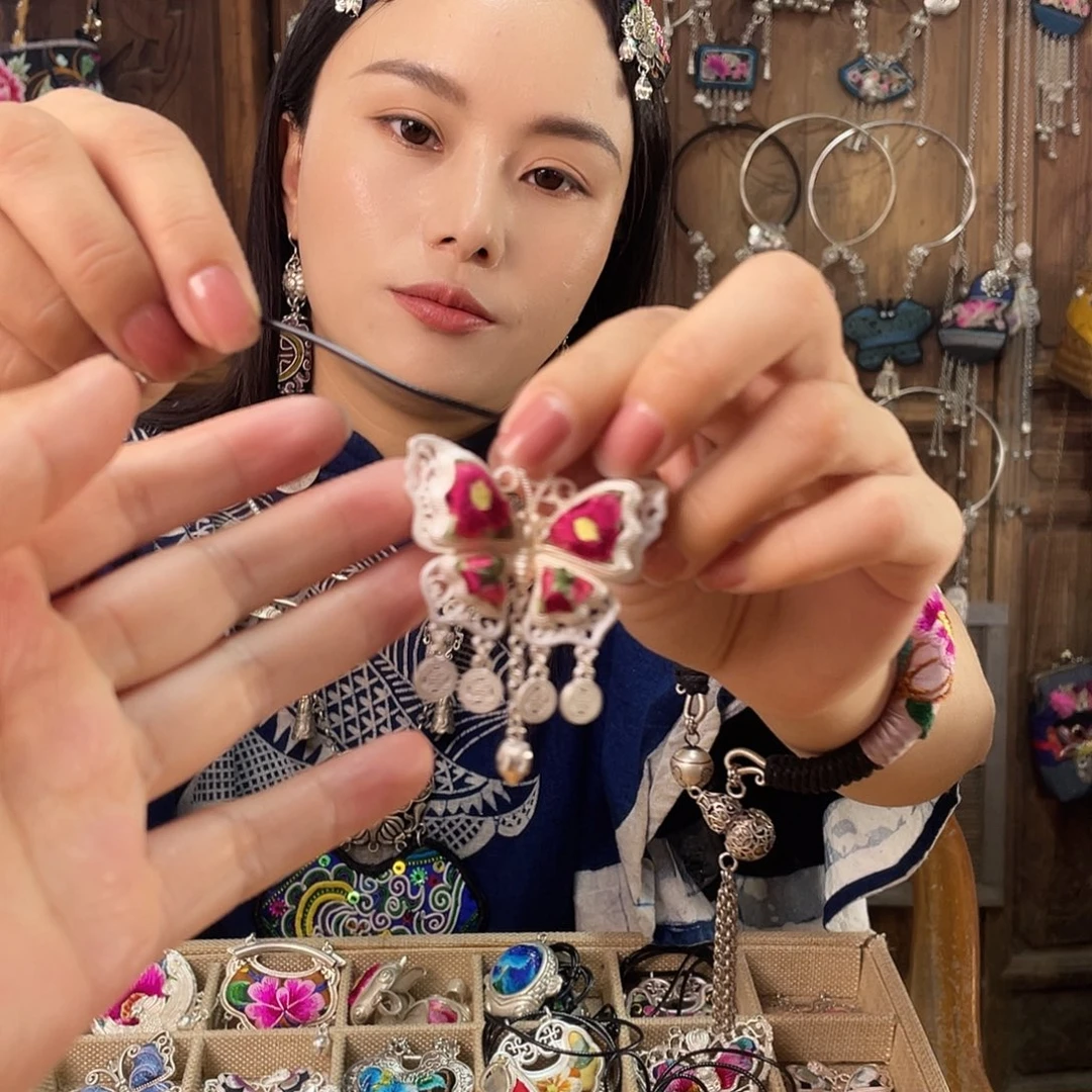花岗石铁合金项链