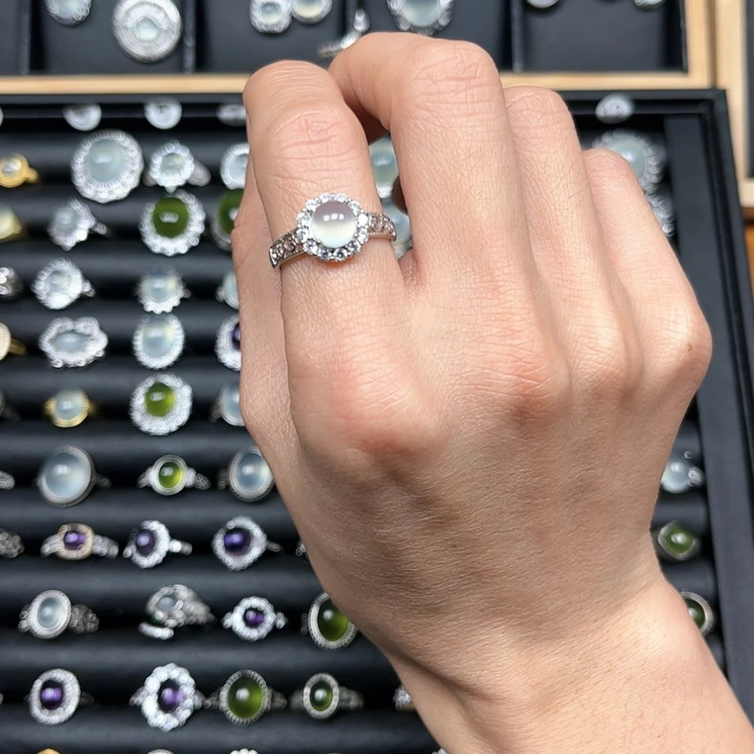 【闪购商品】岫玉戒指银S925镶嵌杨***?