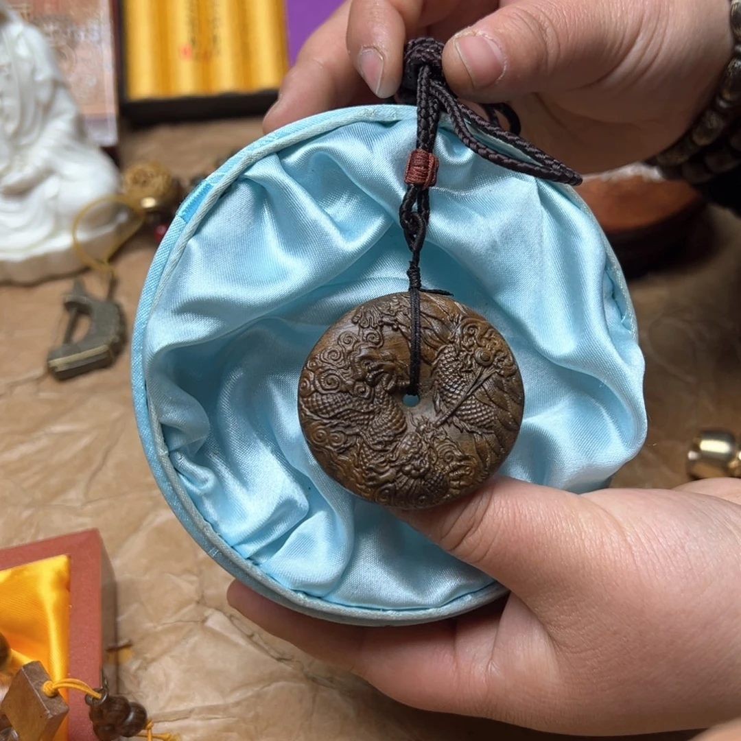 大叶紫檀（黑酸枝木类）