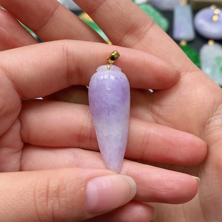 翡翠颈饰未镶嵌吊坠