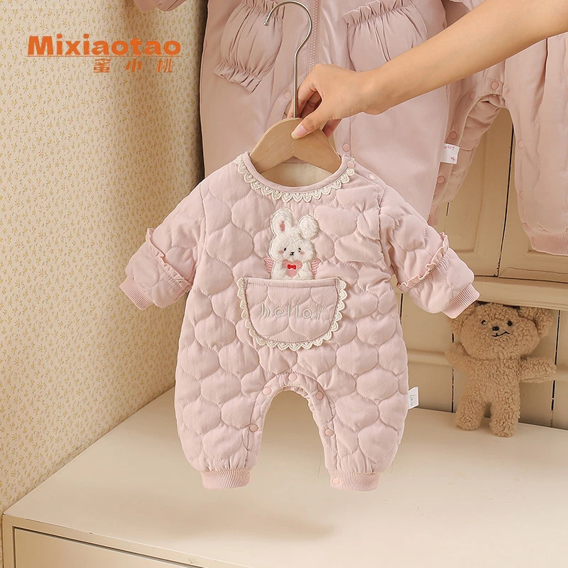 粉色口袋兔婴儿加绒夹棉秋冬款连体衣女宝宝新生儿加绒保暖外出服