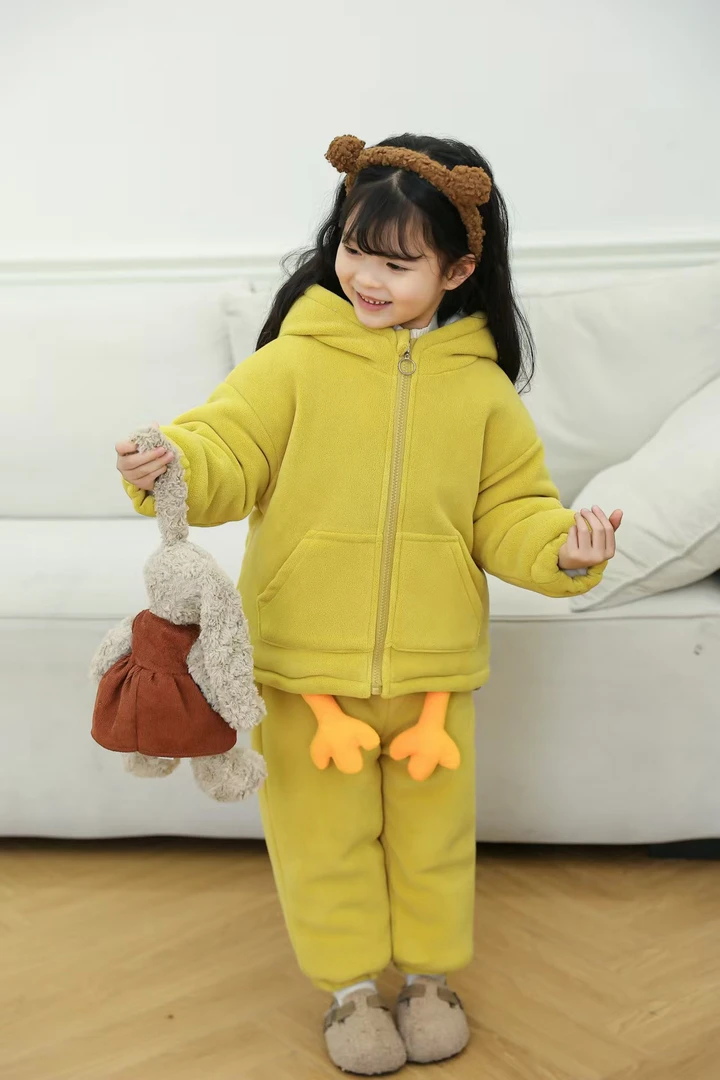 2025年冬季加绒加厚小童睡衣家居服男女宝可爱小黄鸭加厚家居服