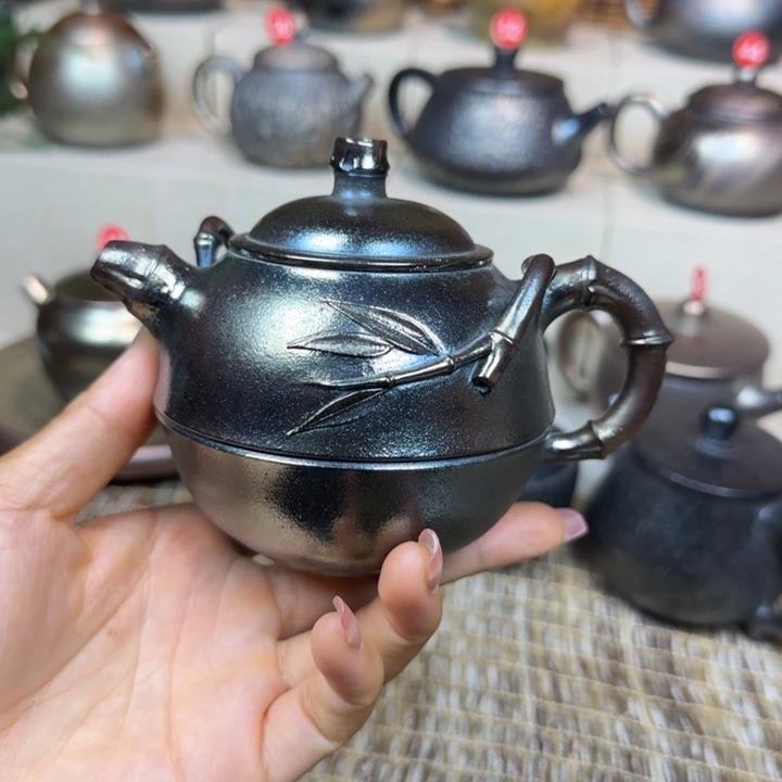 云南建水紫陶柴烧壶