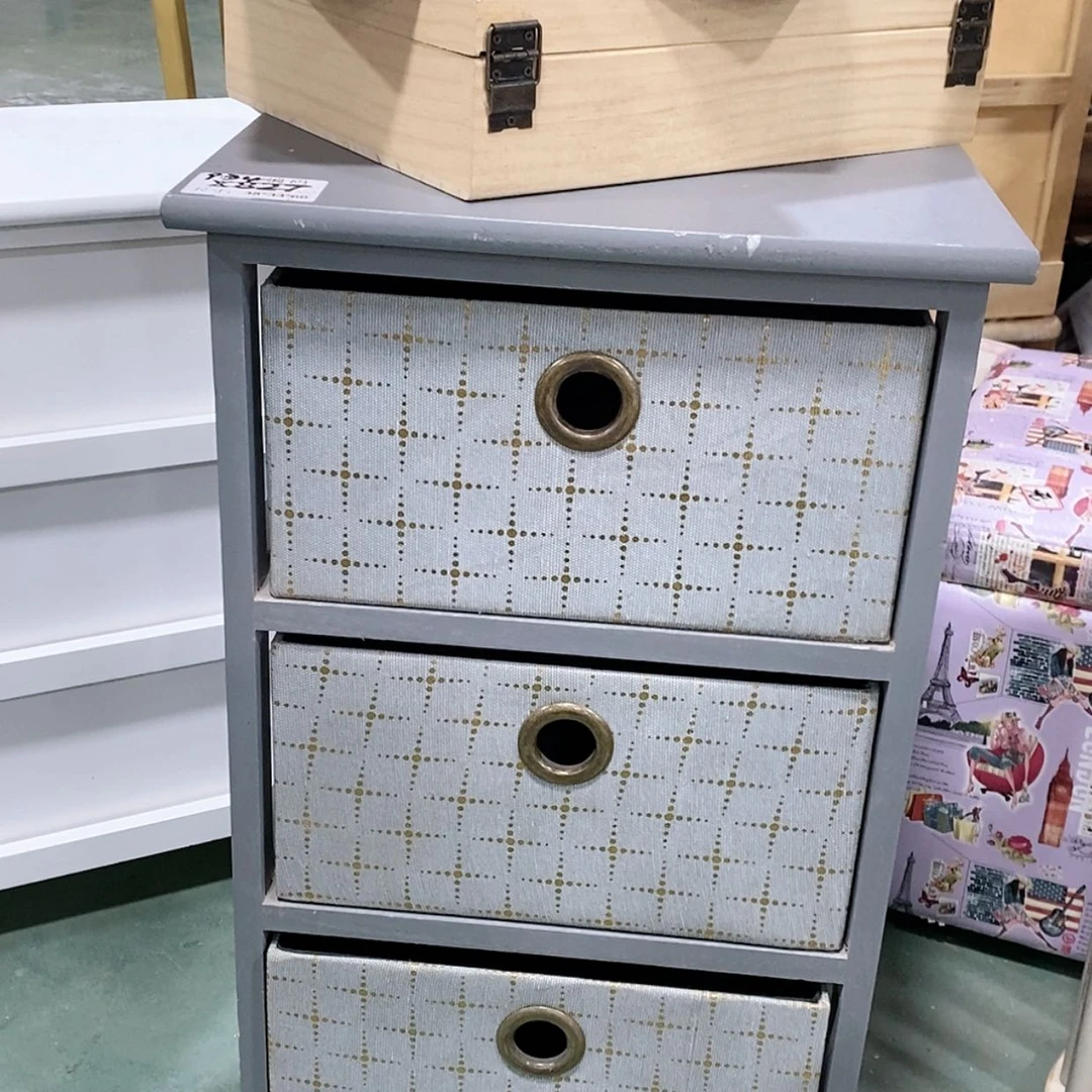 【闪购商品】塑料翻盖这是编号0030