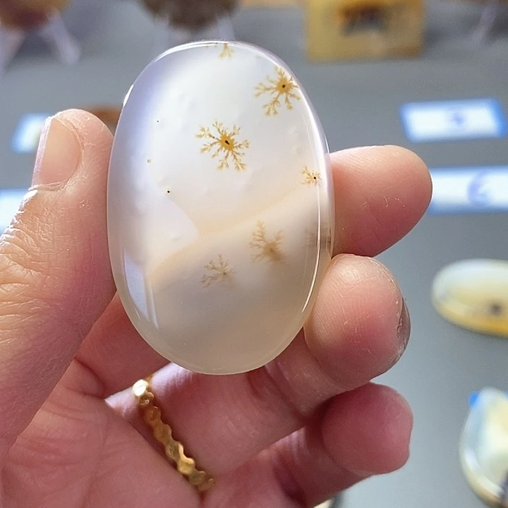 玛瑙/玉髓未镶嵌珠宝半成品