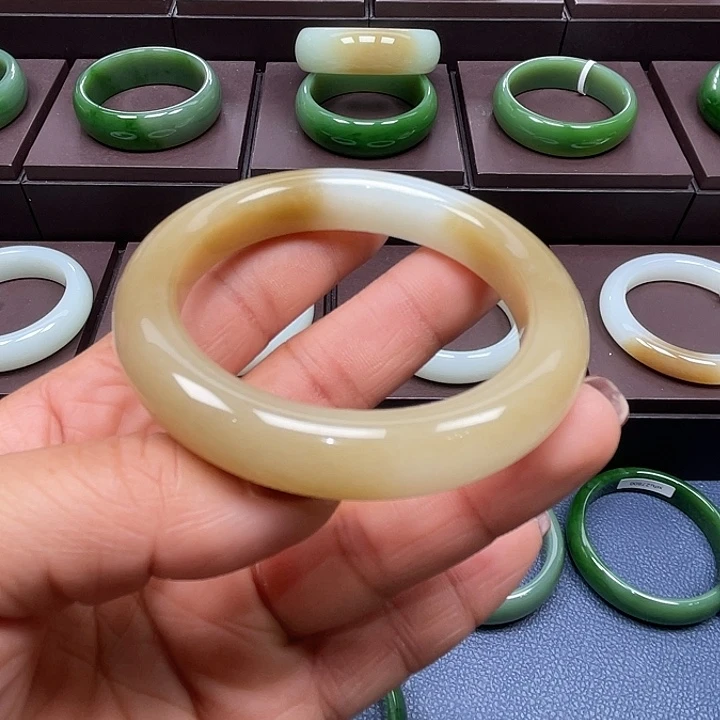 和田玉未镶嵌手镯5253