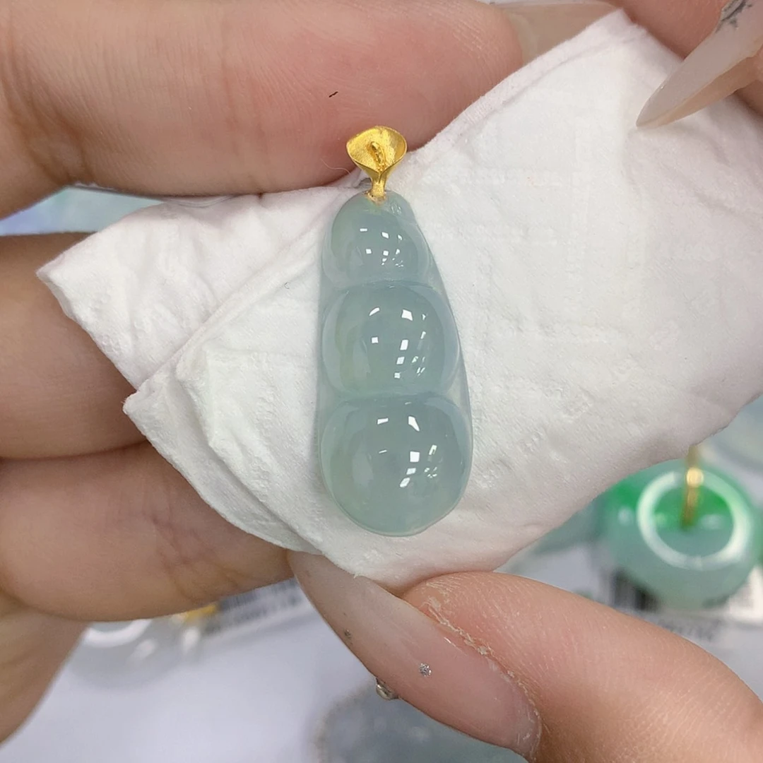 【闪购商品】颈饰18K金镶嵌翡翠