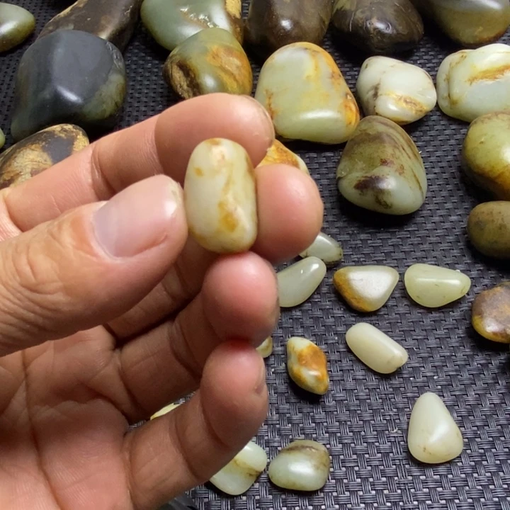 文***3未镶嵌和田玉（糖玉）珠宝奇石