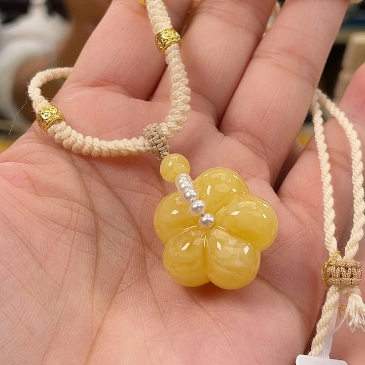 琥珀未镶嵌珠宝奇石琥珀h5
