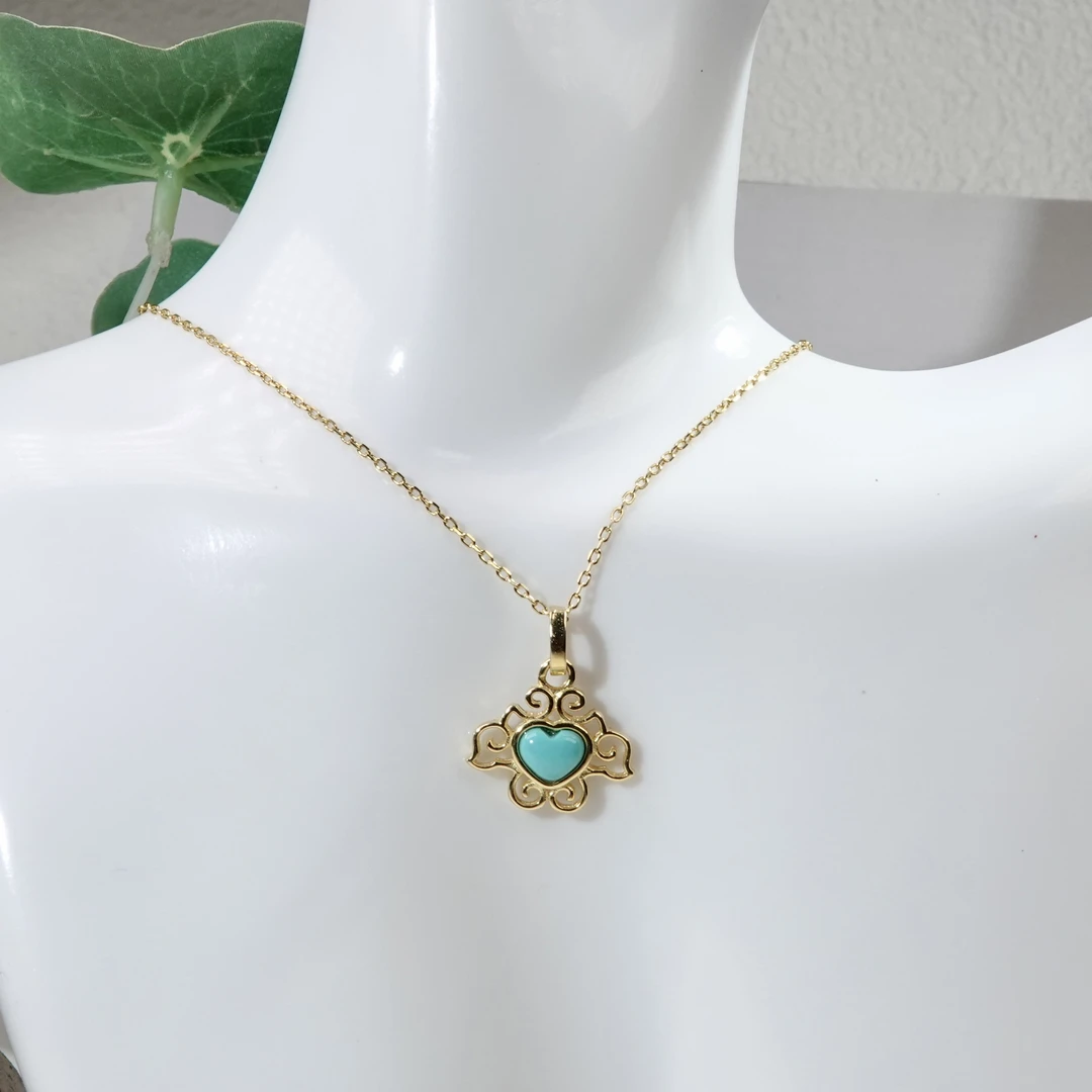 原矿湖北绿松石银镶时尚精致百搭款吊坠 多色多样性随机发一件