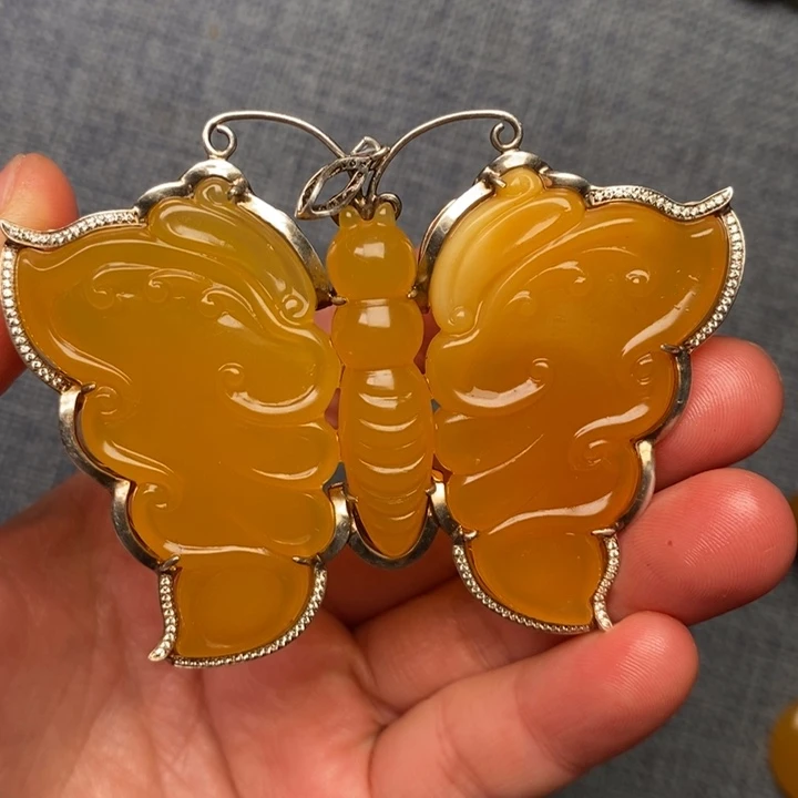 石英质玉（黄龙玉）合金颈饰