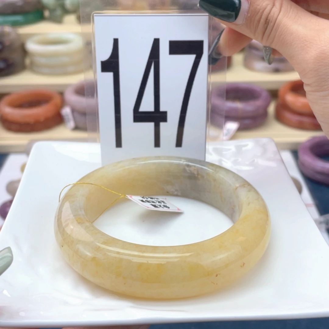 【闪购商品】石英质玉手镯未镶嵌