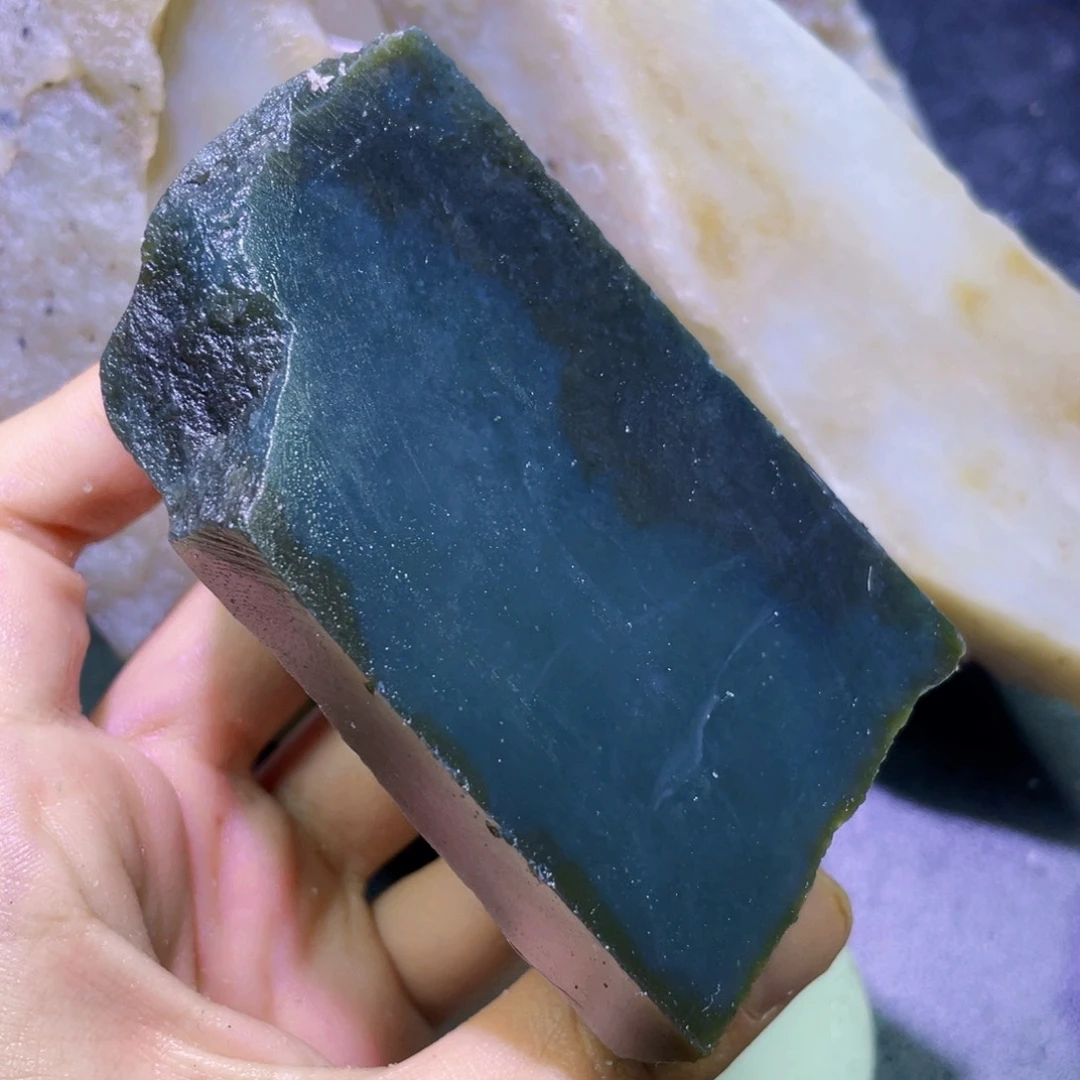 和田玉未镶嵌珠宝半成品