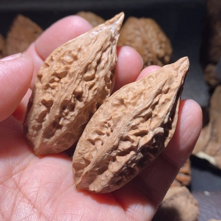 文玩核桃把件东北楸子8