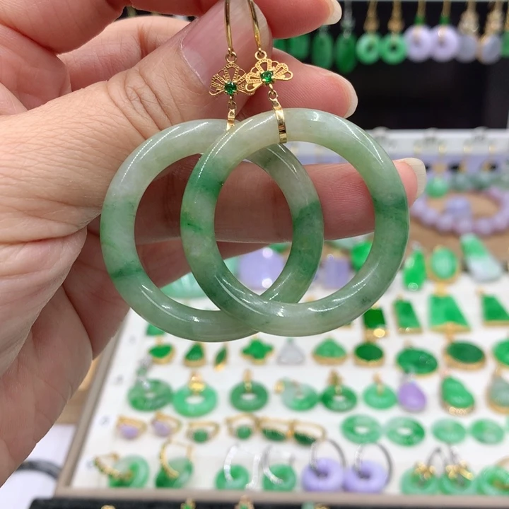 翡翠18K金镶嵌耳饰