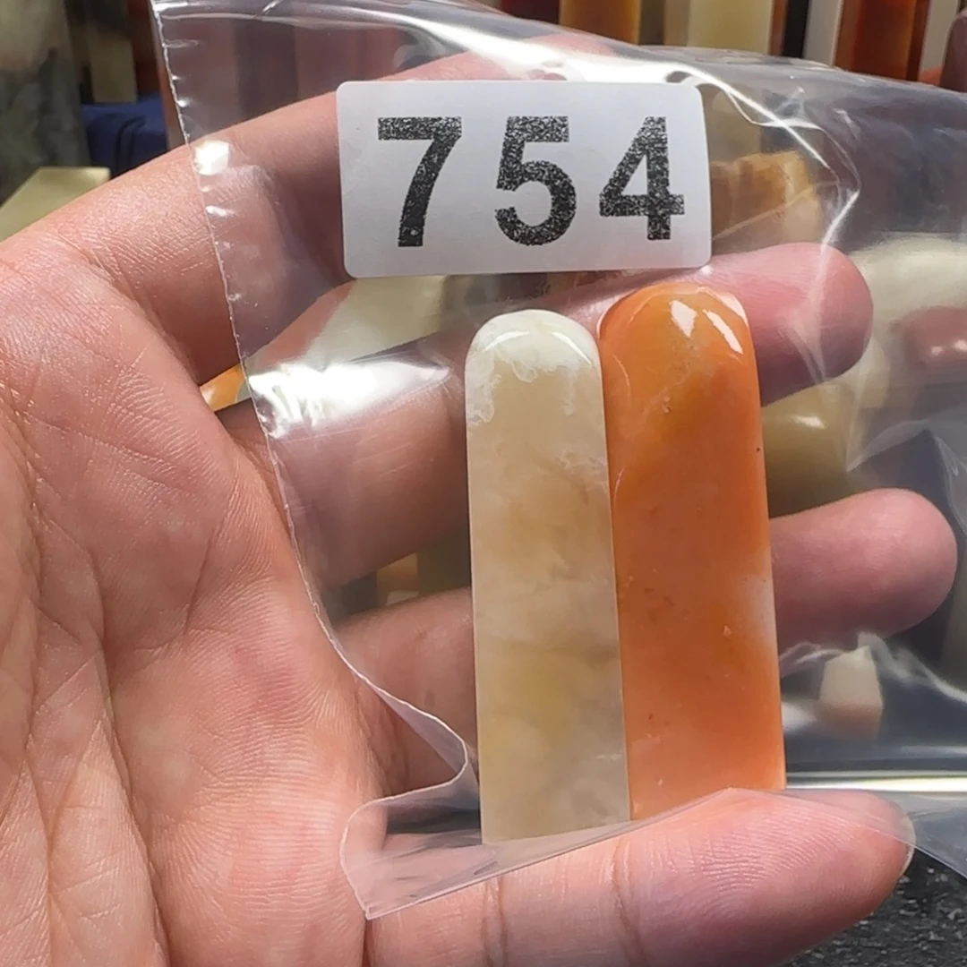 小***)老挝石老挝