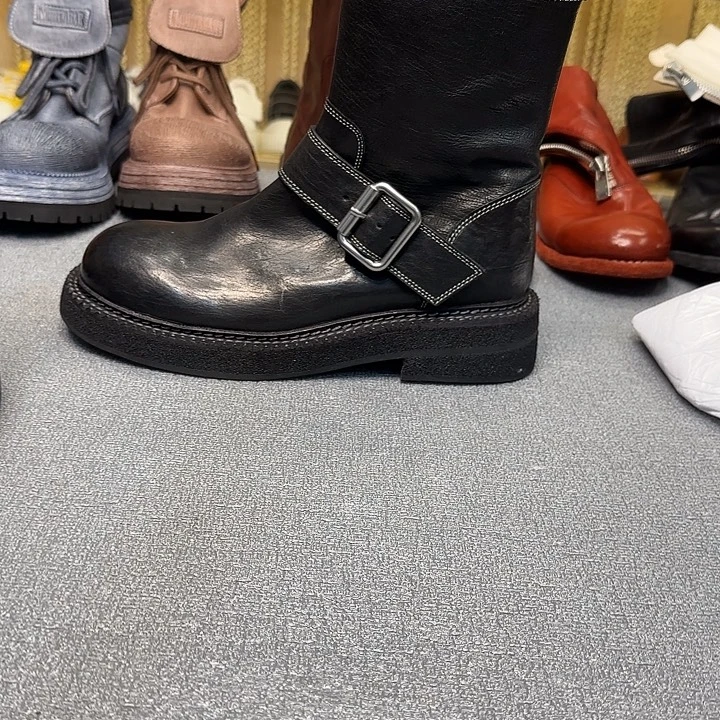 m****25号黑色短靴38码