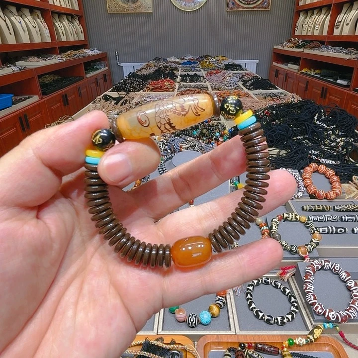 未镶嵌玛瑙/玉髓珠宝奇石