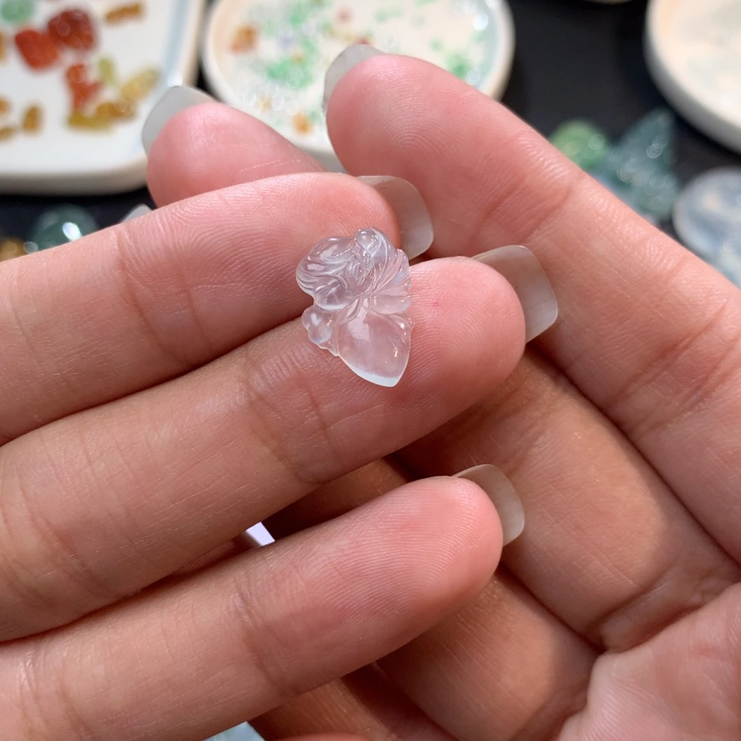 翡翠裸石未镶嵌高冰仙子