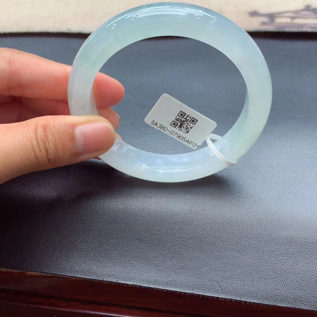 翡翠手镯未镶嵌缅甸翡翠手镯