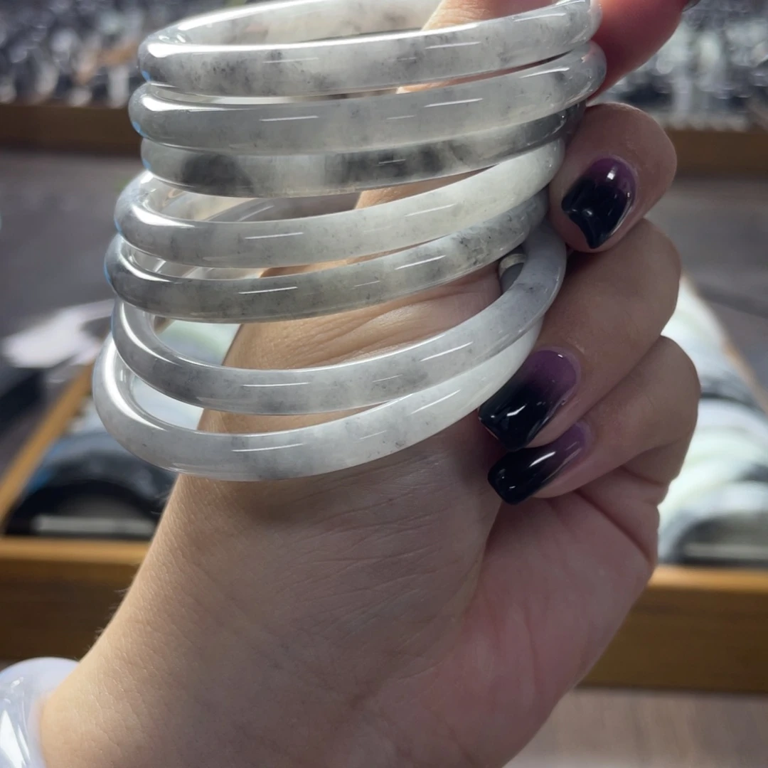 定制翡翠翡翠手镯未镶嵌