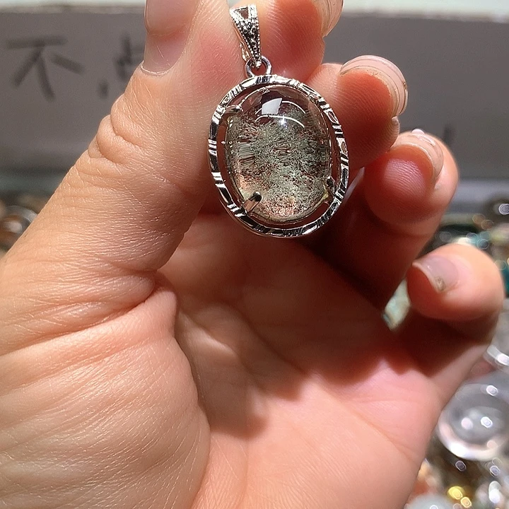 未镶嵌颈饰水晶水晶