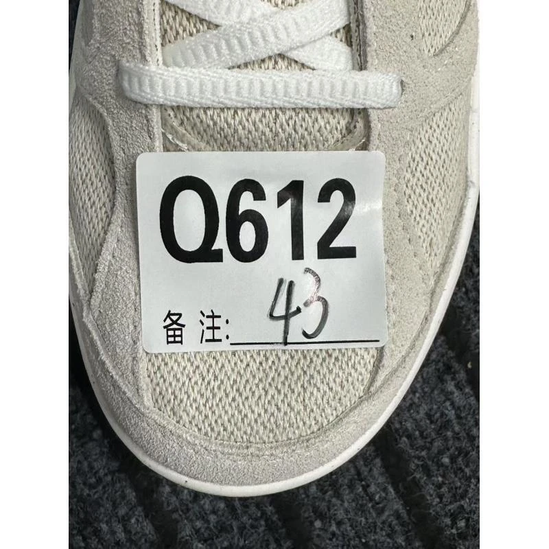 男女户外休闲鞋q612
