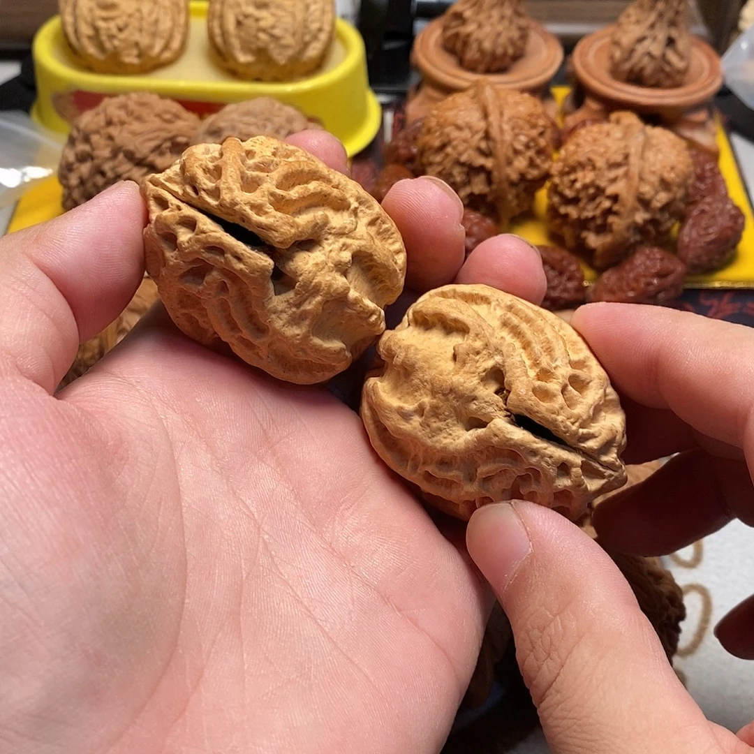 把件文玩核桃精品鬼脸核
